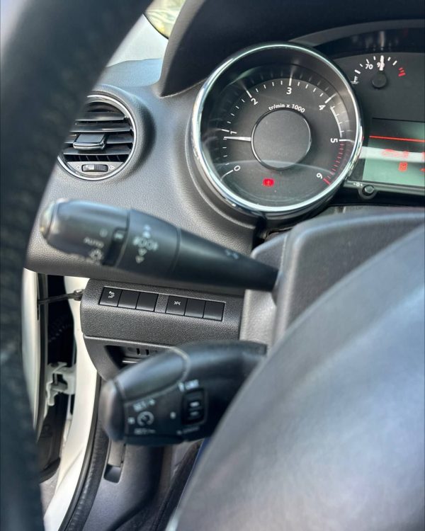 Peugeot 3008 I · Рестайлинг - Image 13