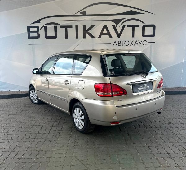 Toyota Avensis Verso I - Image 5