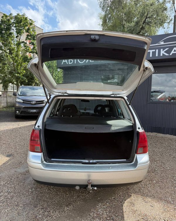 Volkswagen Bora I - Image 12