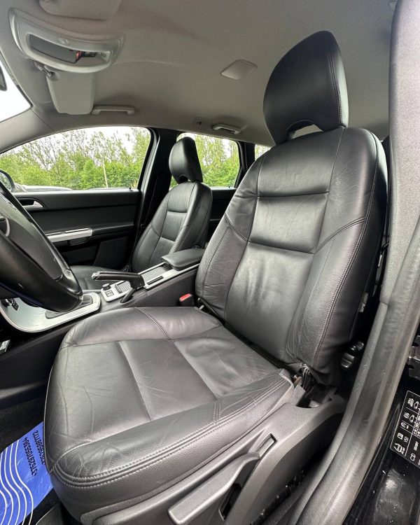 VOLVO V50 - Image 7