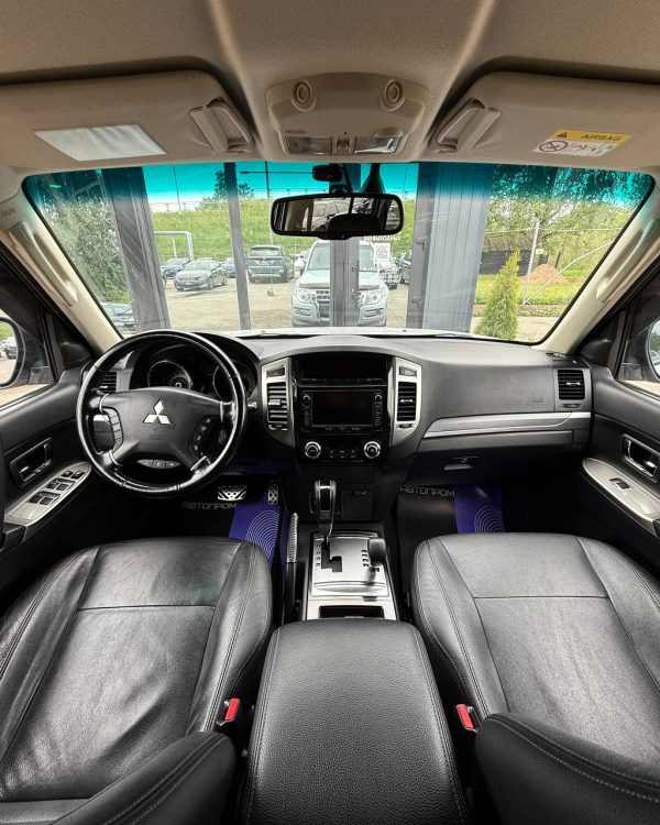 Mitsubishi Pajero IV  2-й рестайлинг - Image 9