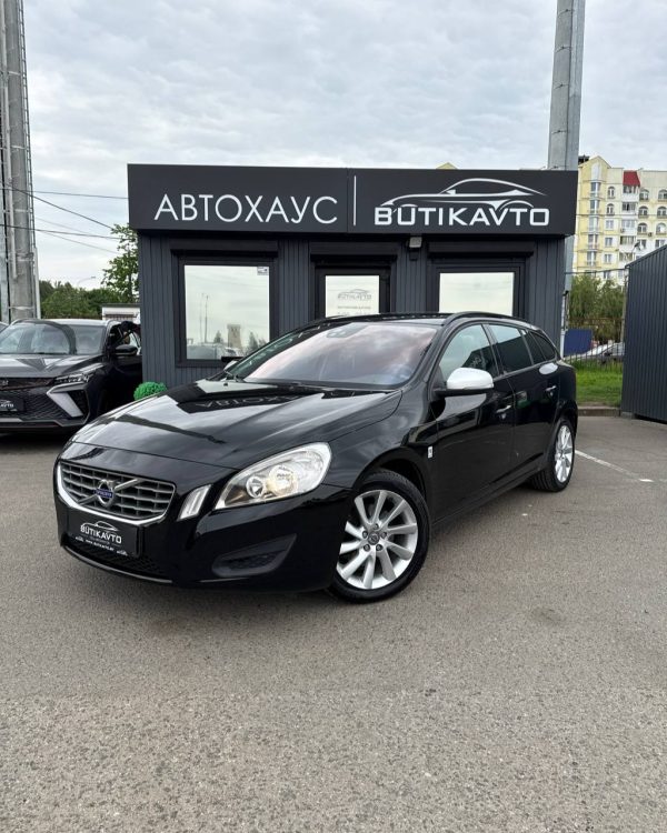 VOLVO V60 - Image 3