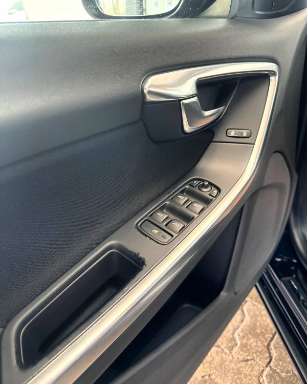 Volvo V60 I - Image 9