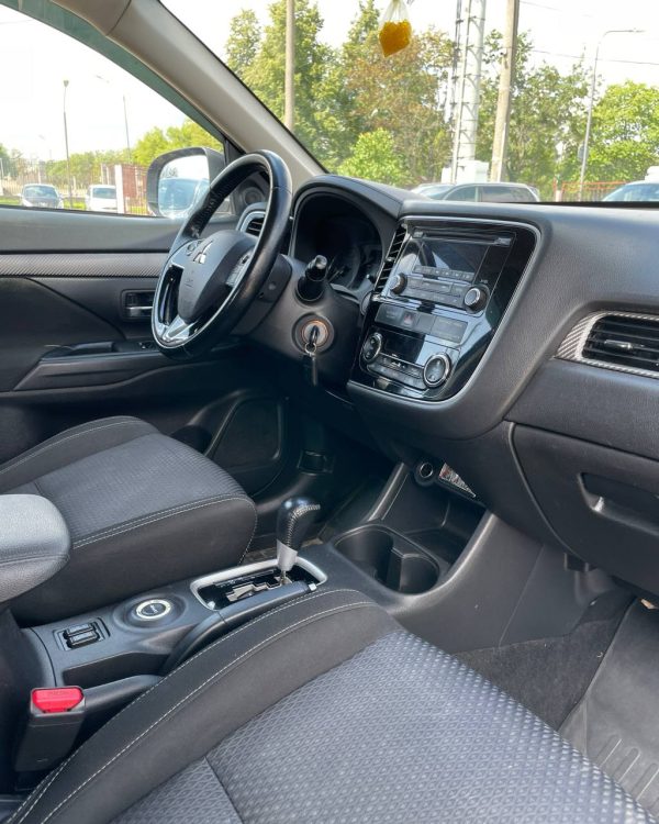 Mitsubishi Outlander III · 2-й рестайлинг - Image 14