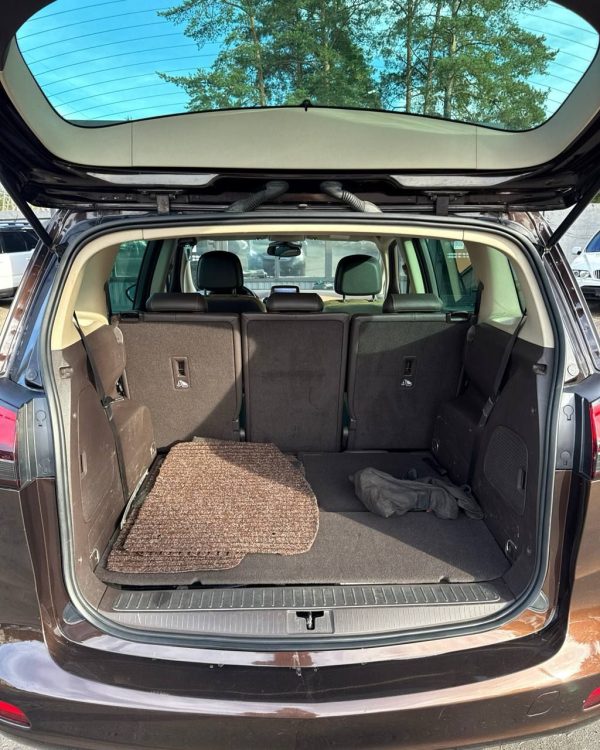 Opel Zafira C - Image 10