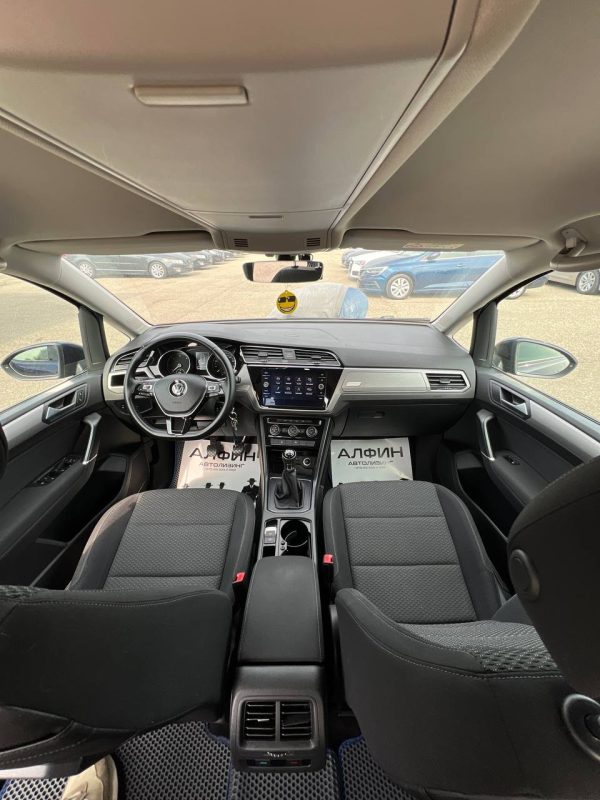 Volkswagen Touran II - Image 14