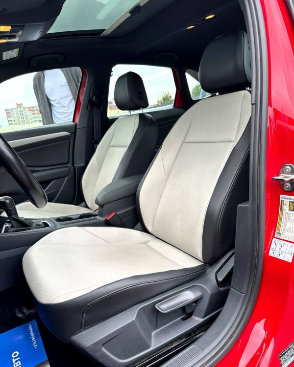 Volkswagen Jetta VII - Image 10