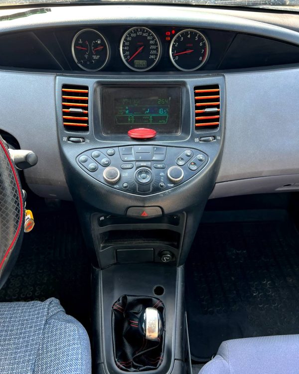 Nissan Primera P12 - Image 14