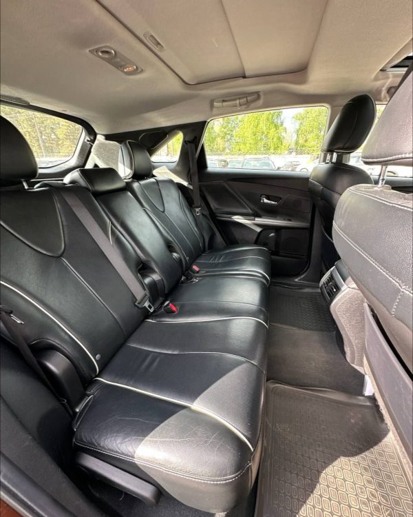 TOYOTA VENZA - Image 11