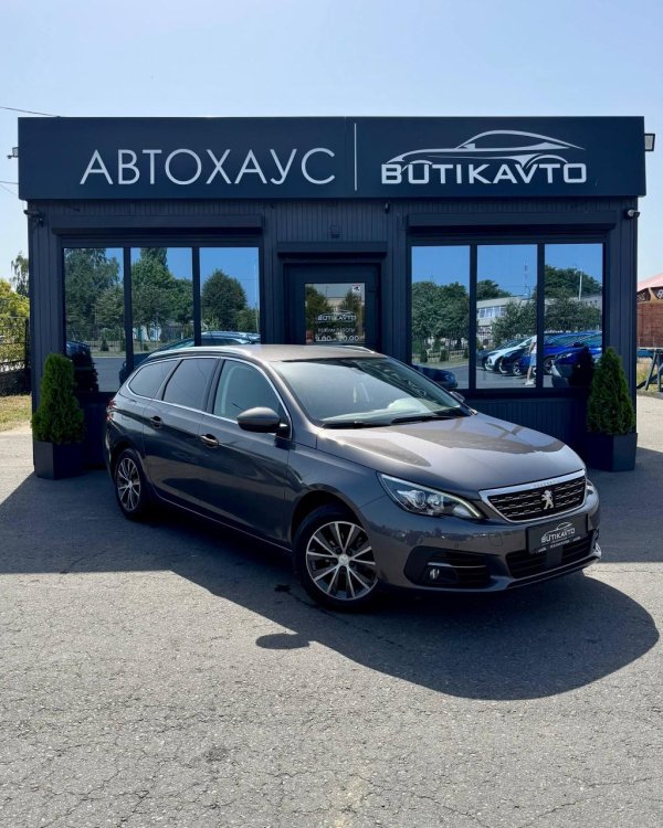 Peugeot 308 T9 · Рестайлинг