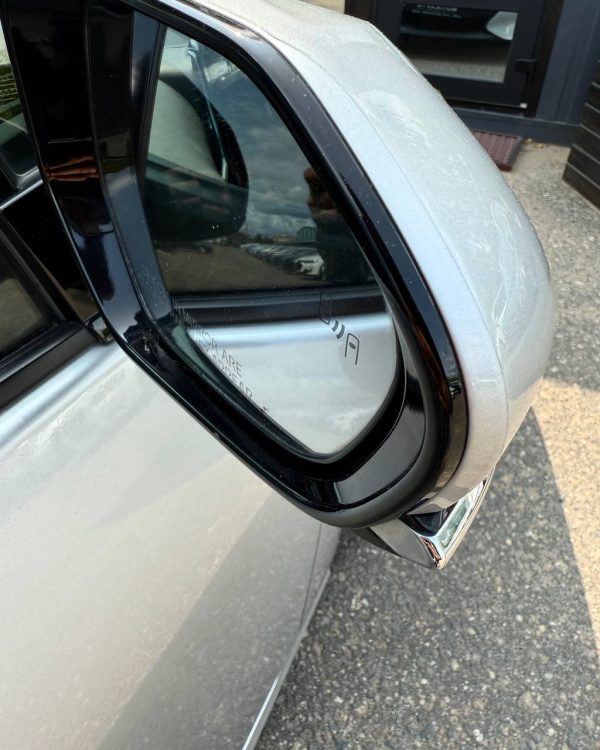 Toyota Prius Prime I (ZVW50L) - Image 10