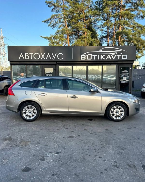 Volvo V60 I - Image 13
