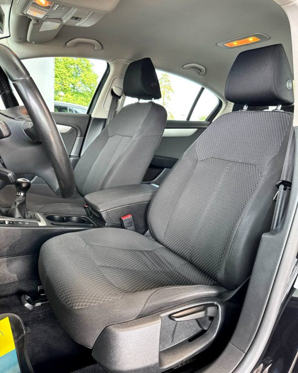 Volkswagen Passat B7 - Image 10