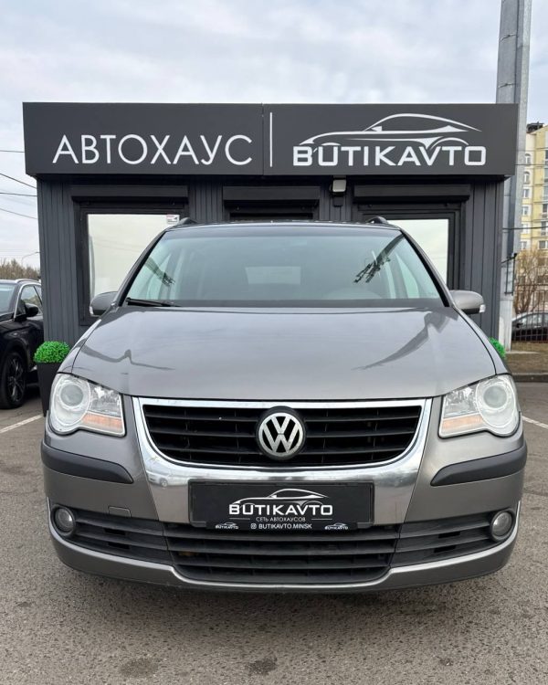 VOLKSWAGEN TOURAN - Image 2
