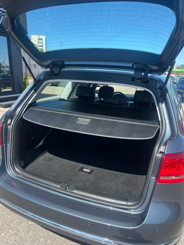 Volkswagen Passat B7 - Image 17