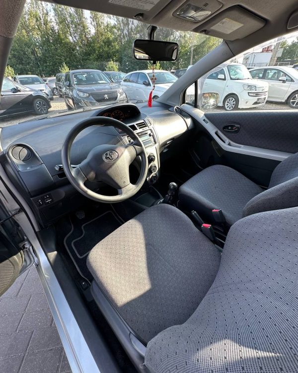 Toyota Yaris II (XP9) · Рестайлинг - Image 7