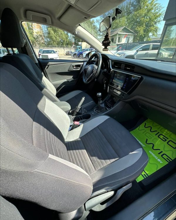 Toyota Auris II (E180) · Рестайлинг - Image 12