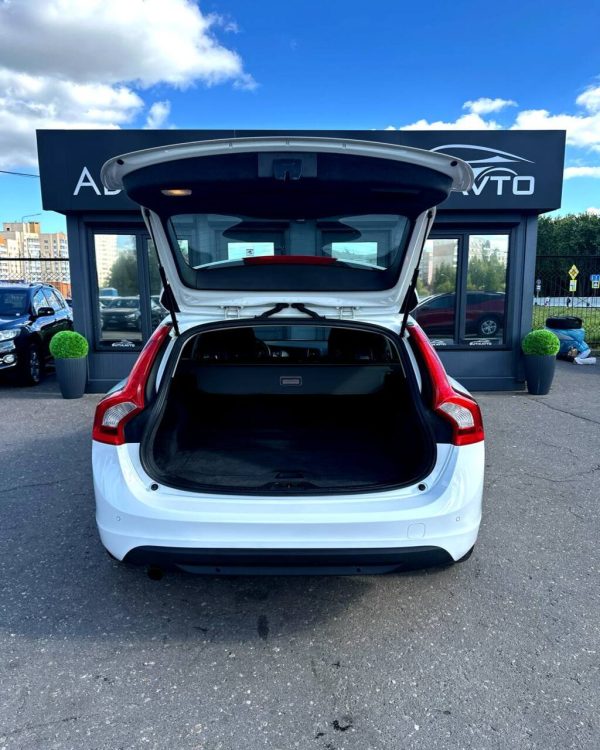 Volvo V60 I - Image 14