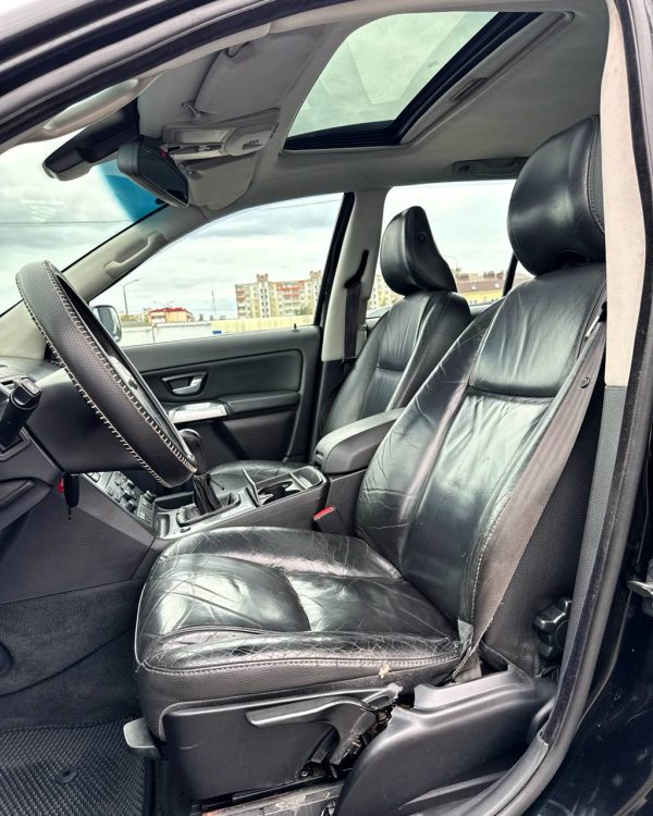 Volvo XC90 I - Image 11