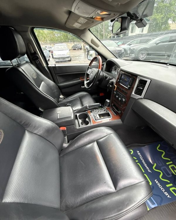 Jeep Grand Cherokee WK - Image 12