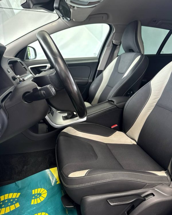 Volvo V60 I - Image 10