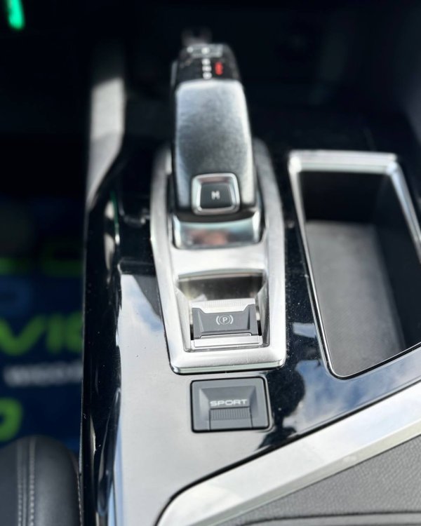 Peugeot 5008 II - Image 17