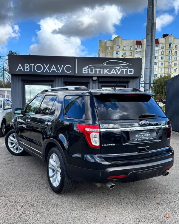 Ford Explorer V - Image 4