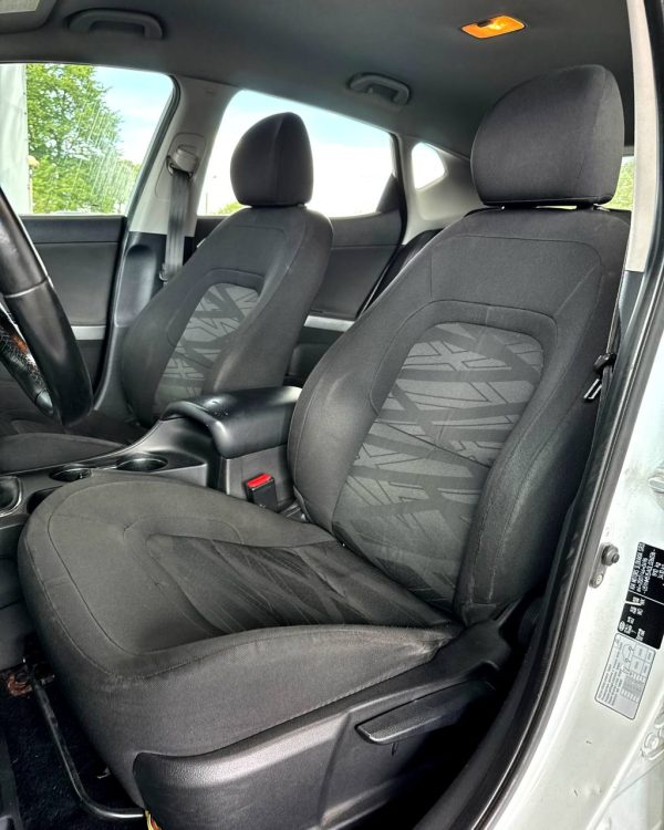 Kia Cee'd II - Image 10