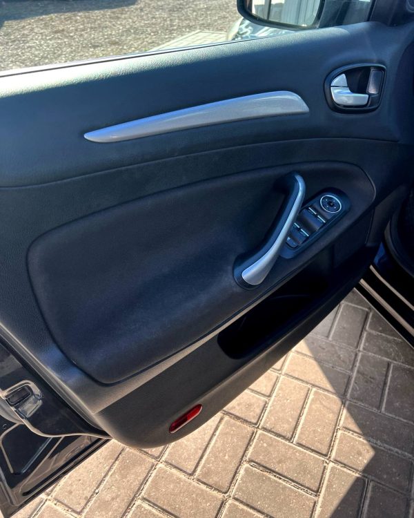 Ford Mondeo IV - Image 9