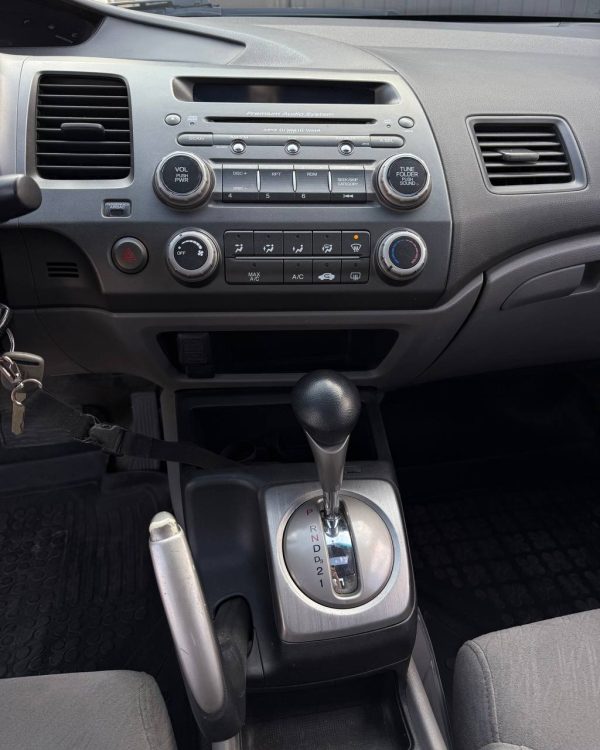 Honda Civic VII · Рестайлинг - Image 9