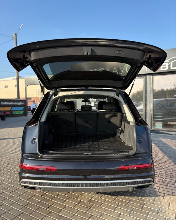 Audi Q7 4M - Image 12