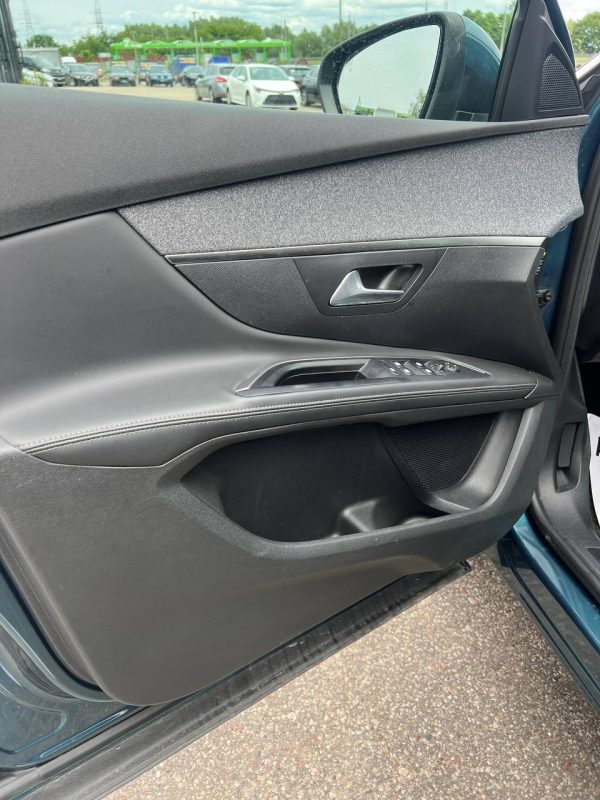 Peugeot 5008 II - Image 12