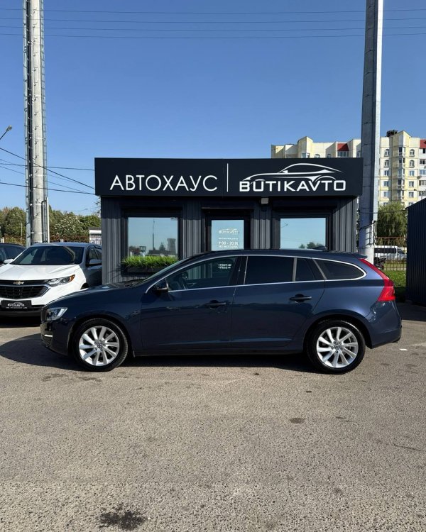 Volvo V60 I · Рестайлинг - Image 8