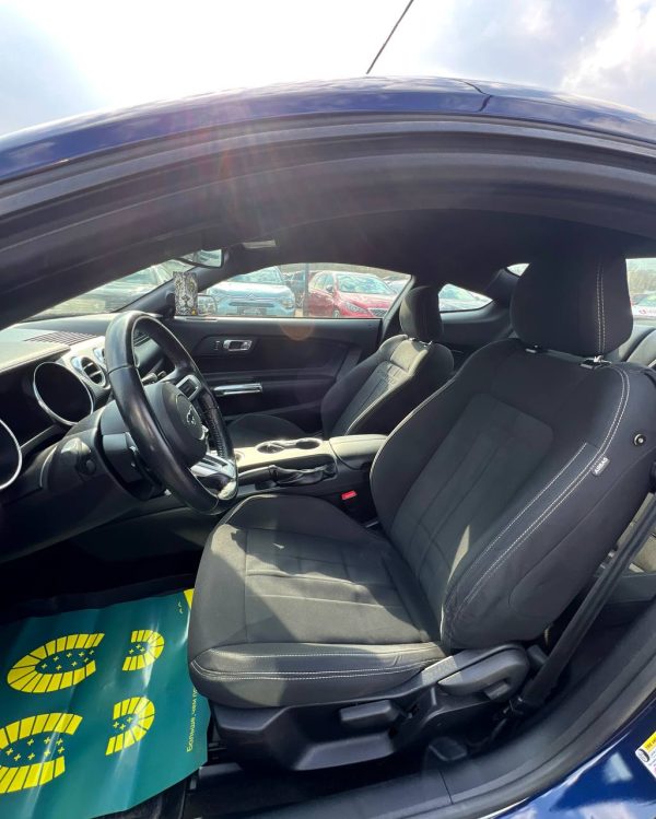 Ford Mustang - Image 11