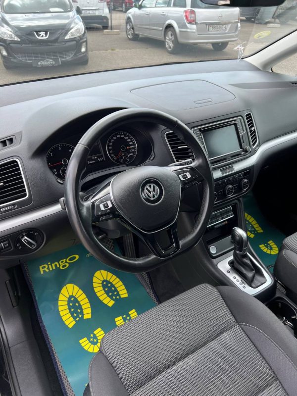 Volkswagen Sharan II · Рестайлинг - Image 12