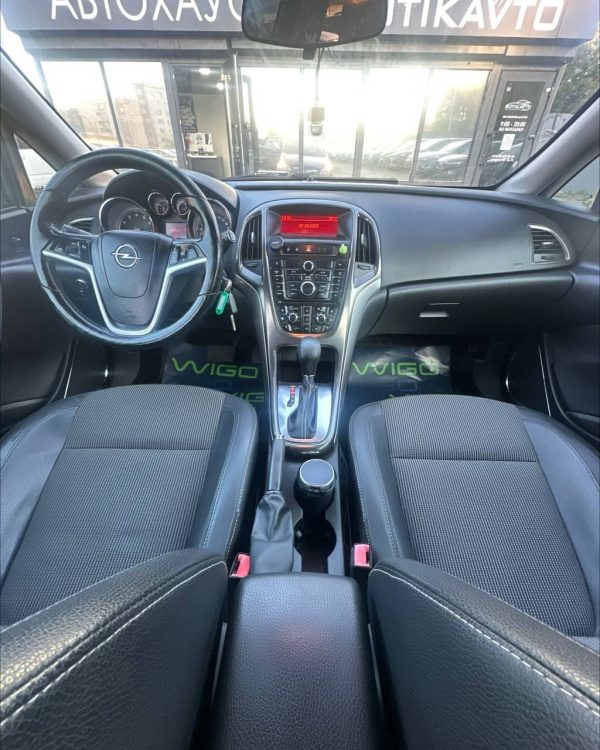 Opel Astra J - Image 7