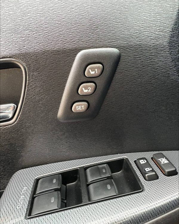 TOYOTA VENZA - Image 16