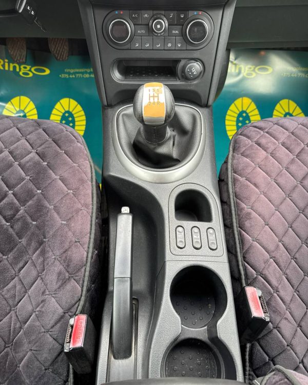 NISSAN QASHQAI - Image 17