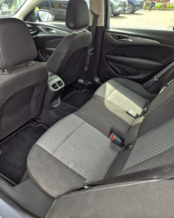 Opel Insignia II - Image 12