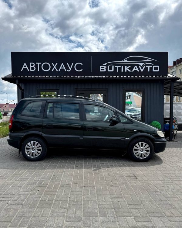 Opel Zafira A - Image 8