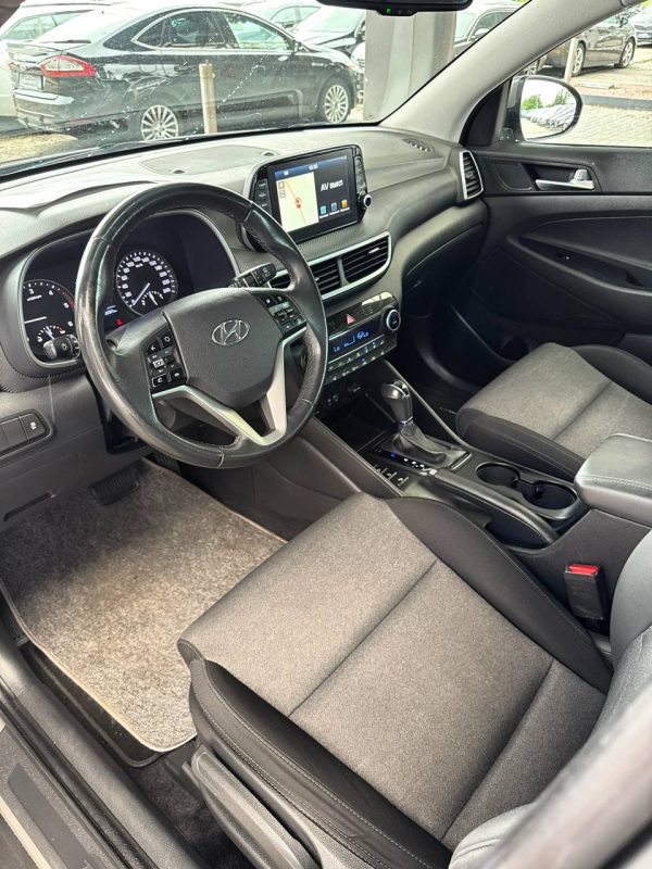 Hyundai Tucson III · Рестайлинг - Image 11