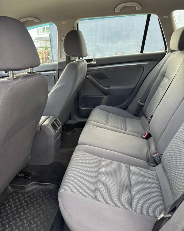 Volkswagen Golf V - Image 9