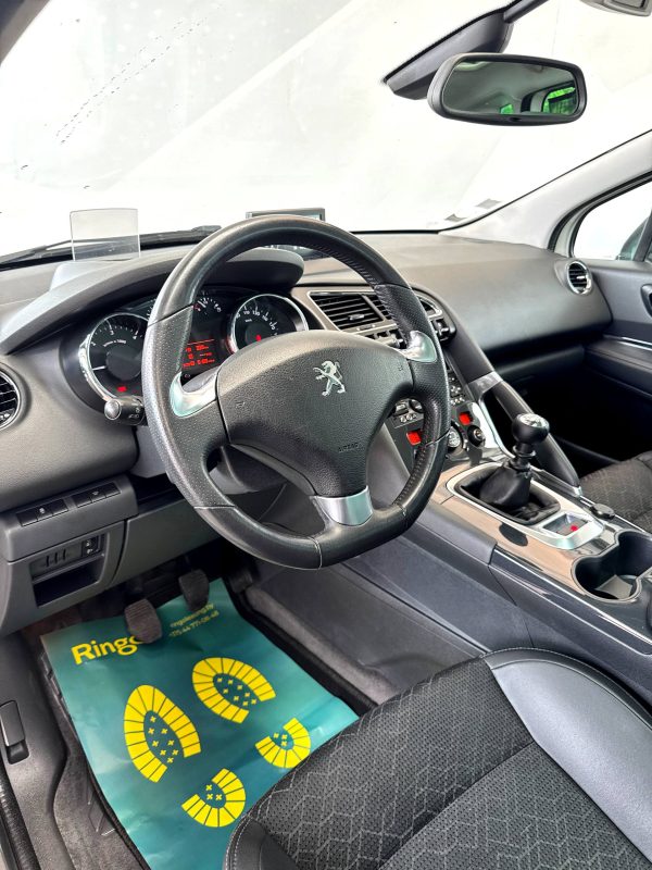 Peugeot 3008 I · Рестайлинг - Image 11