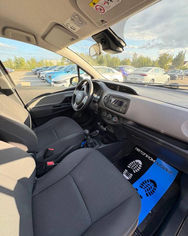 Toyota Yaris III (XP130) · 2-й рестайлинг - Image 10