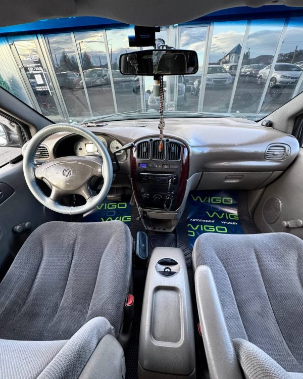 Dodge Caravan IV - Image 9