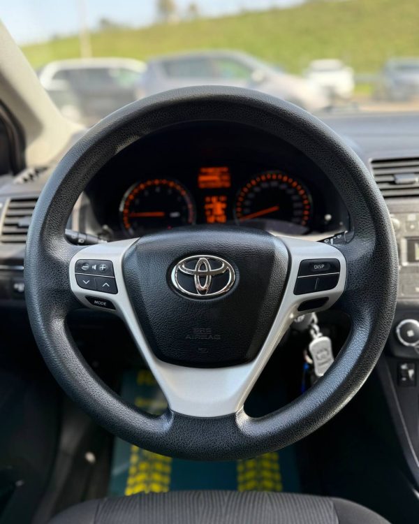 Toyota Avensis III (T270) - Image 10