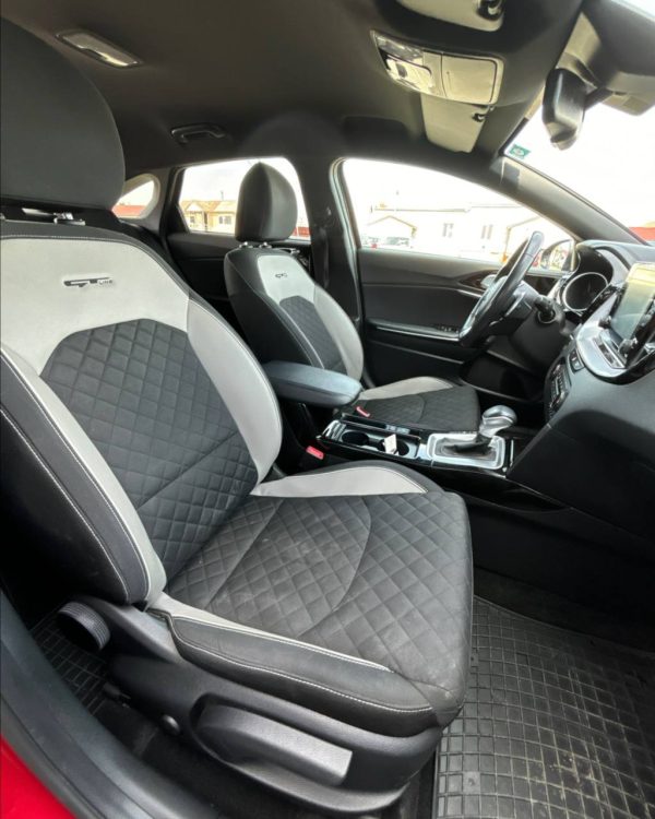 Kia ProCeed - Image 13
