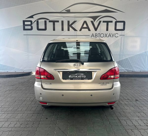 Toyota Avensis Verso I - Image 6
