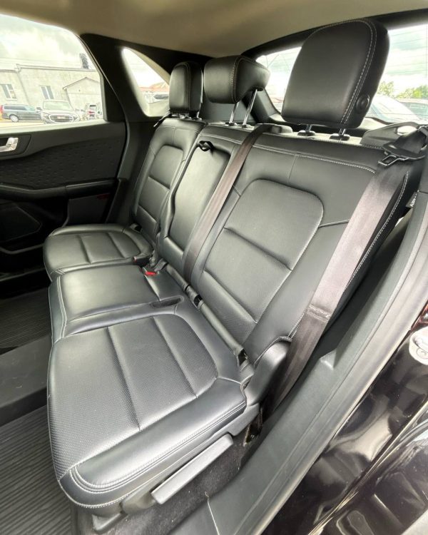 FORD ESCAPE - Image 11