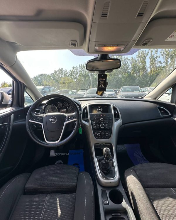 Opel Astra J · Рестайлинг - Image 8
